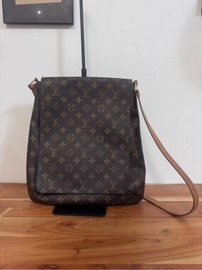 Louis Vuitton Monogram Canvas Messenger Bag with Tan Strap